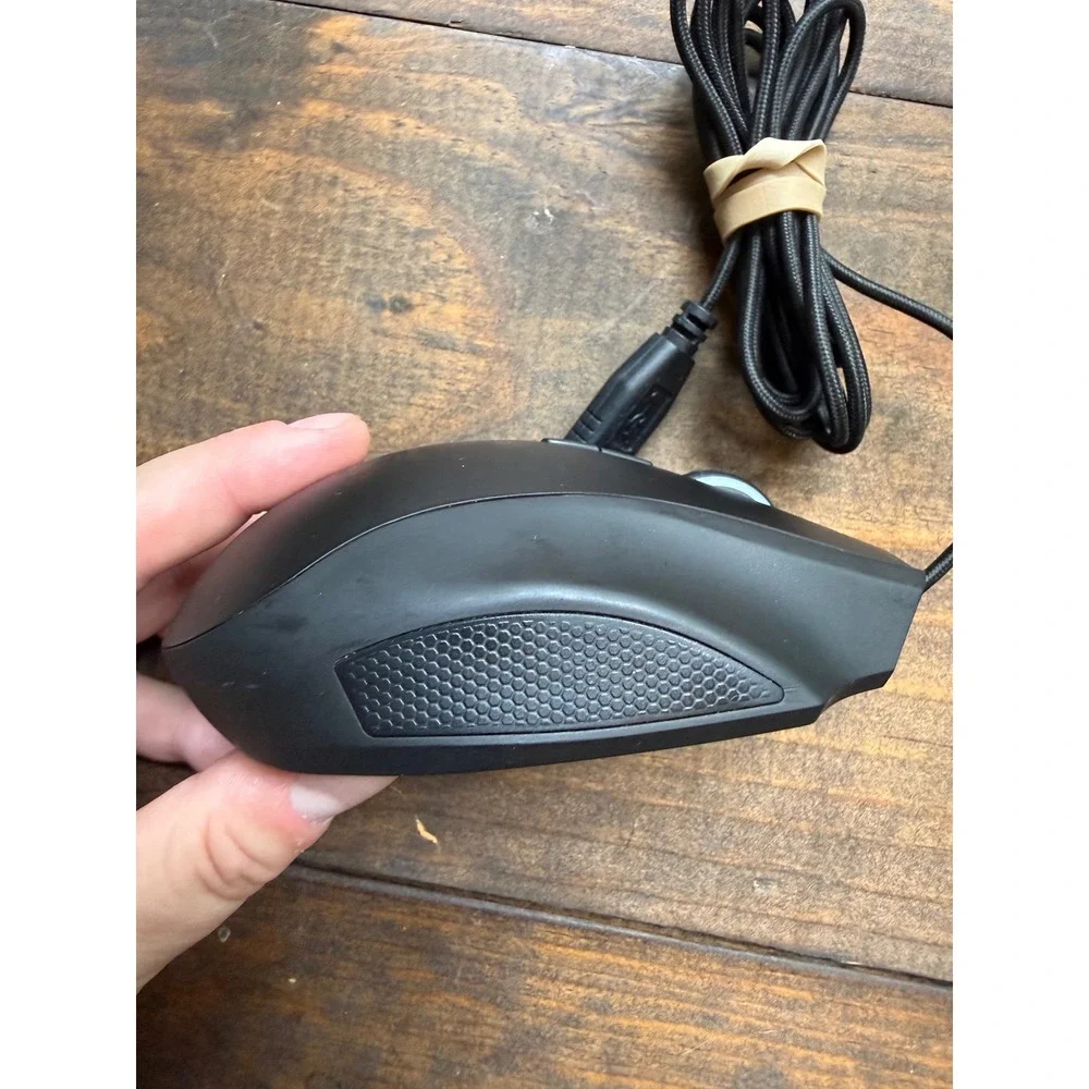 Razer Naga Chroma Gaming Mouse MMO 12 Button Black Wired RZ01-01610100 UNTESTED